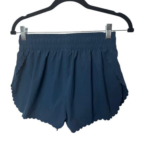 Victoria’s Secret Scalloped Hem Lounge Shorts - Size XS - Picture 2 of 2